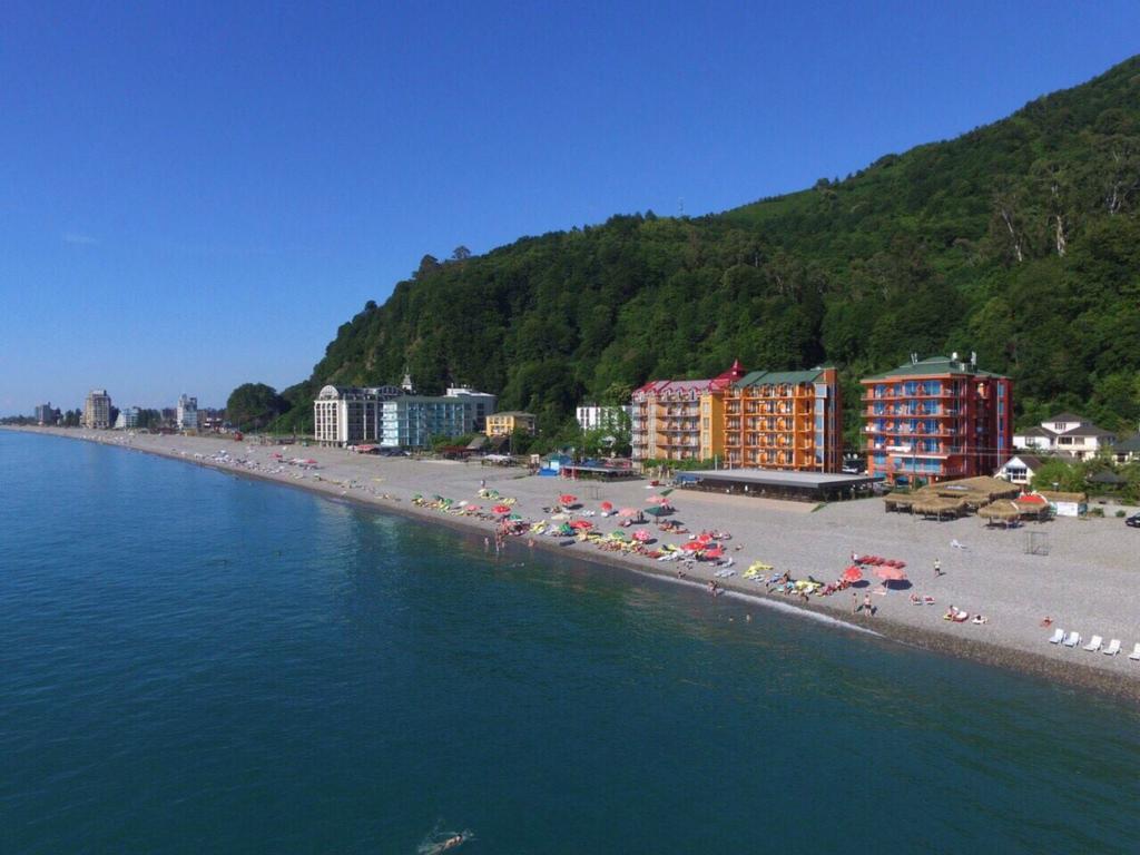 Hotel Lazuri In Kvariati Exteriér fotografie